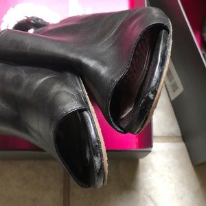 Vince Camuto Black Leather Shoes